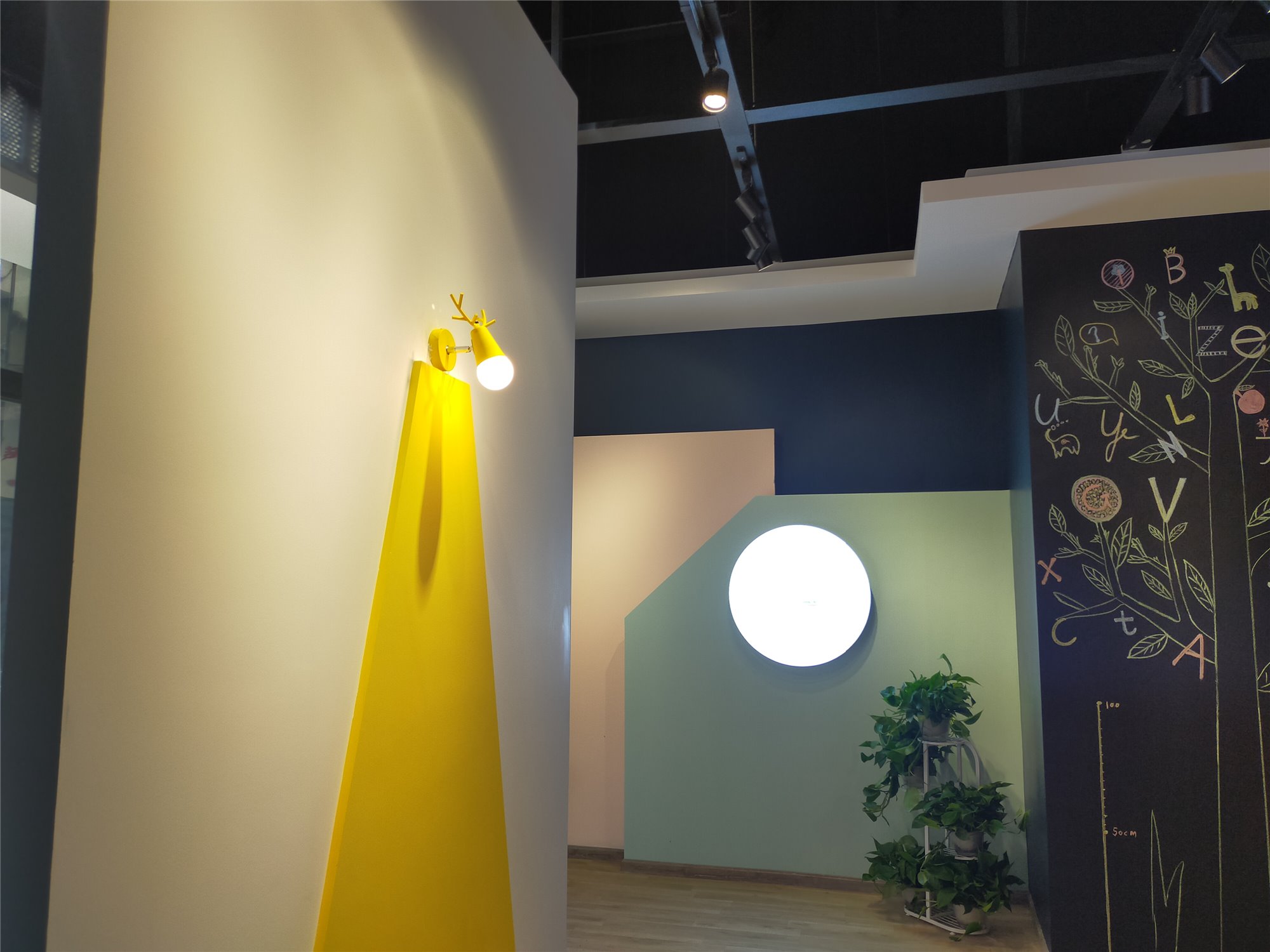 1587692425132929.jpg 1587692425132929.jpg